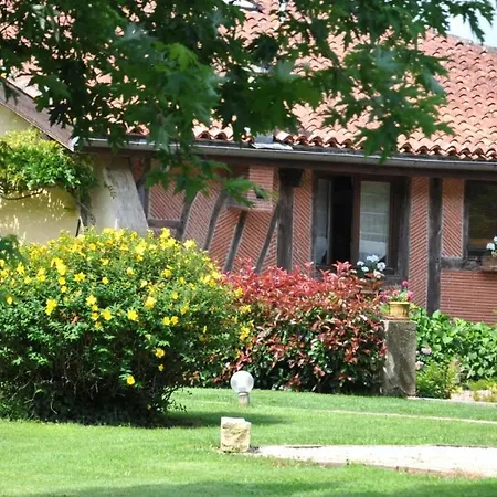Chambres D'hotes La Ferme De Monseignon Bed & Breakfast Nogaro