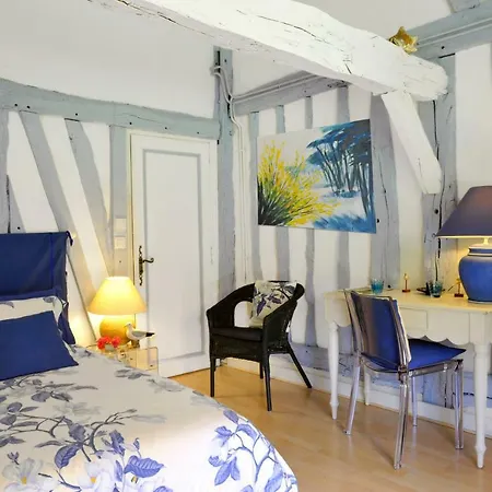 Chambres D'hotes La Ferme De Monseignon Bed & Breakfast
