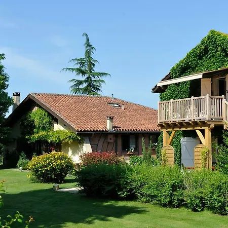 Chambres D'hotes La Ferme De Monseignon ベッド・アンド・ブレックファスト *